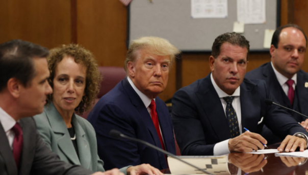 Donaldu Trumpu prijeti 100 godina zatvora!