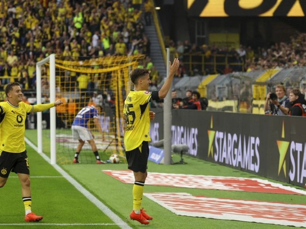 Dortmund na grčki pogon srušio HSV i pobjedom otvorio sezonu