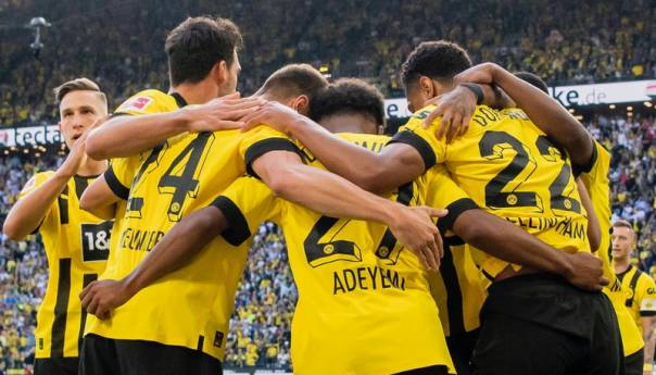 Dortmund pobjedom u derbiju otvorio novu sezonu