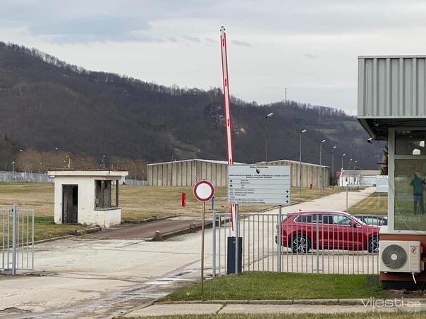 "Dosta je pritisaka": Udruženja žrtava traže zaštitu MC Srebrenica