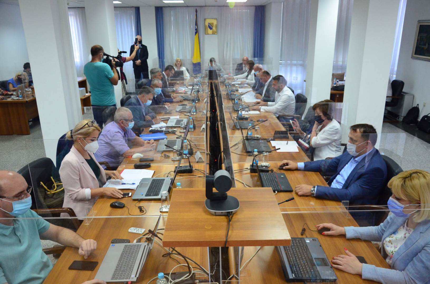Dostavljen potpisani ugovor za nabavku 500.000 Sinopharm vakcina za FBiH