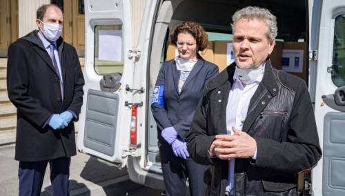 Dostavljeno 7.500 testova i počela isporuka 15.000 maski od EU