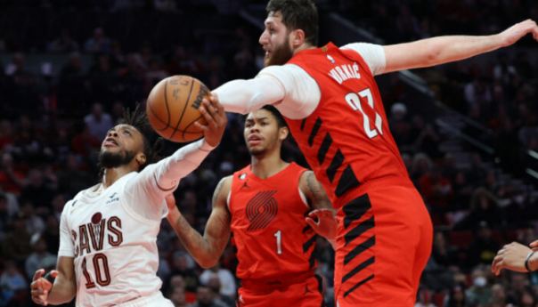 Double-double Nurkića u porazu Portlanda, sjajni Dončić srušio Lakerse