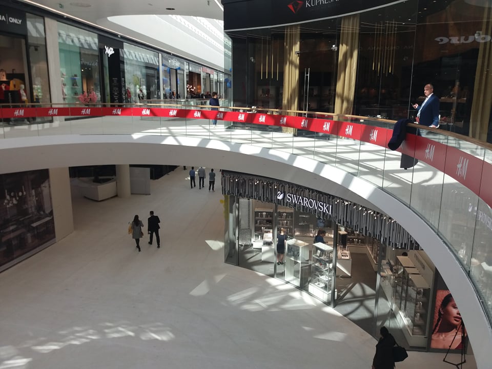 Dozvoljava se rad tržnih centara u RS