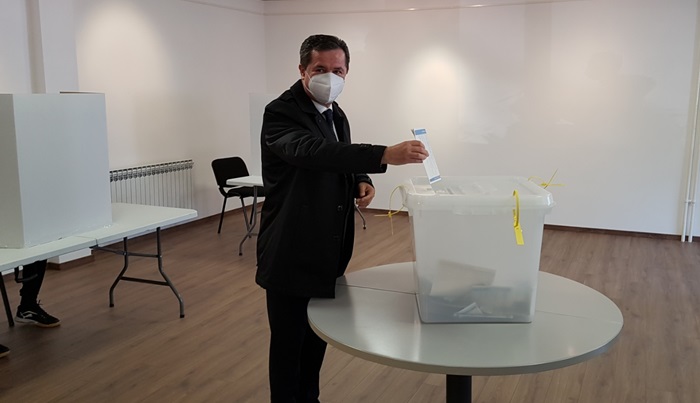 Dr. Guzin glasao na izborima u Mostaru: Sretan sam