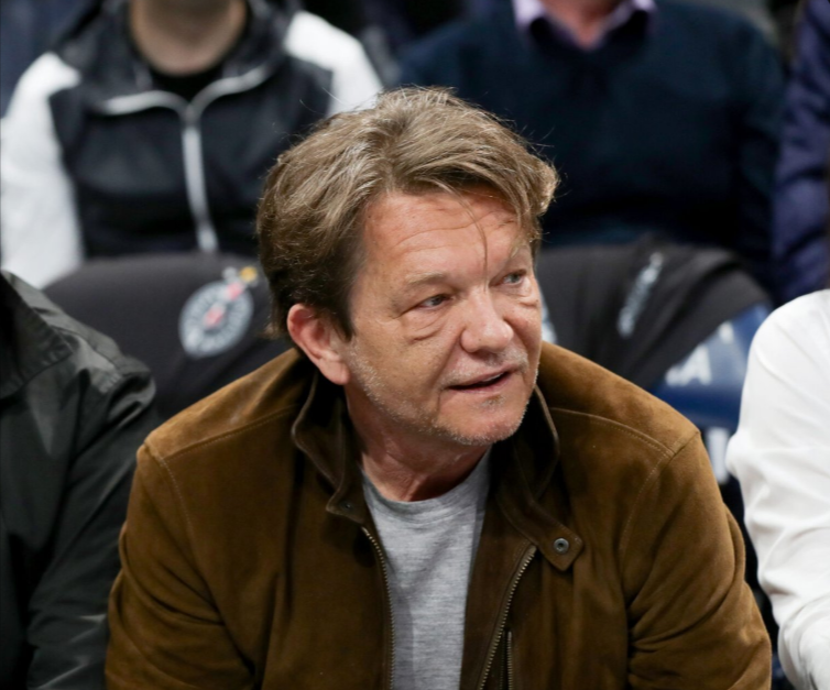 Dragan Bjelogrlić pravnomočno obsojen na pogojno zaporno kazen zaradi nasilništva