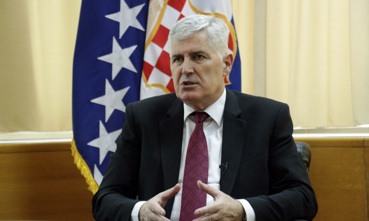 Nakon uspješnog sastanka u Zagrebu, Čović otišao u samoizolaciju