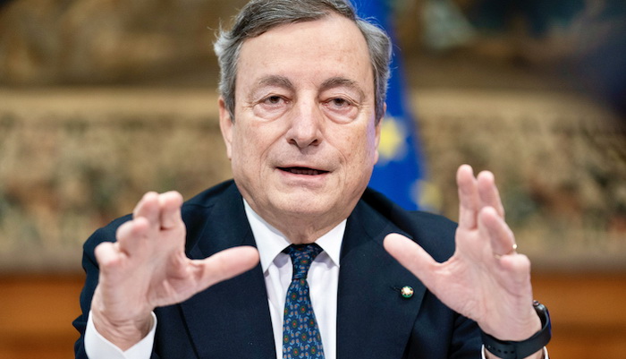 Draghi obećao utrostručiti broj dnevnih vakcinacija u Italiji