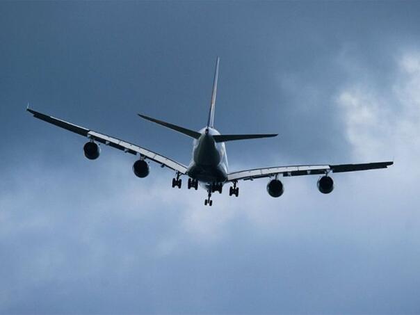 Drama iznad Crne Gore: Avion prinudno sletio zbog dojave o bombi!