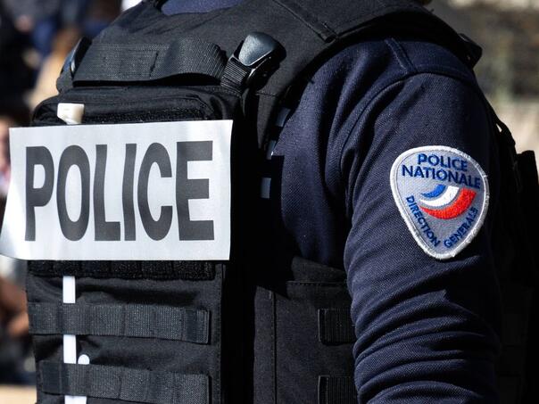 Drama kod dječijeg vrtića: Muškarac s mačetom ubijen nakon što je prijetio policiji i djeci