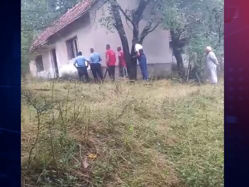 Drama kod Nevesinja: Policija opkolila kuću iz koje nepoznata osoba puca