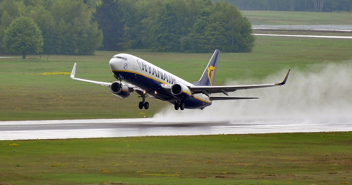 Drama na nebu: Pilot odmah okrenuo avion nazad k aerodromu, ali je bilo prekasno