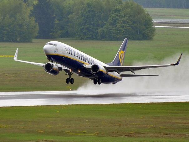 Drama na nebu: Pilot odmah okrenuo avion nazad k aerodromu, ali je bilo prekasno