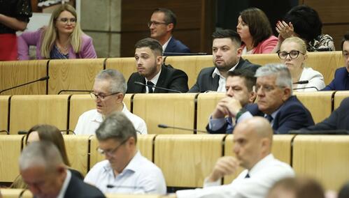 Drama na sjednici: Pravnim nasiljem želi se imenovati Vukoja