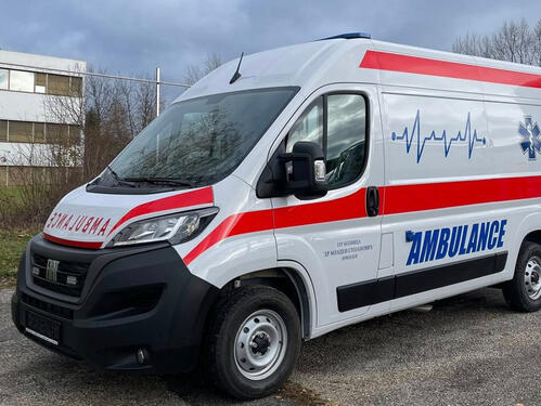 Drama sa sretnim krajem: U Prijedoru beba rođena u kolima Hitne pomoći