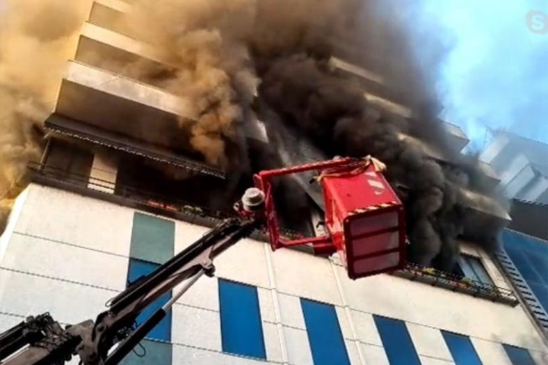 Drama u Albaniji: Gorjela zgrada u kojoj su ljudi bili zarobljeni