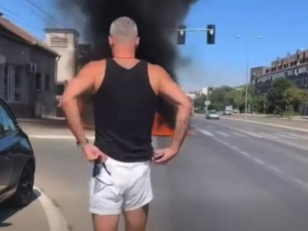 Drama u Beogradu: Bivši košarkaš spasio čovjeka iz zapaljenog auta