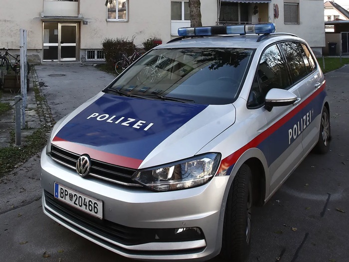 Drama u bh. porodici u Austriji: Otac nožem nasrnuo na kćerku