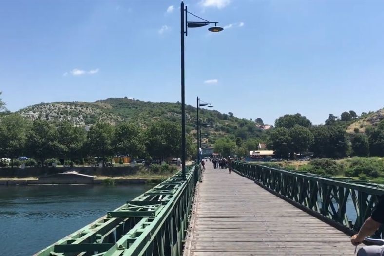 Drama u Crnoj Gori: Majka sa četvoro djece pokušala da skoči s mosta