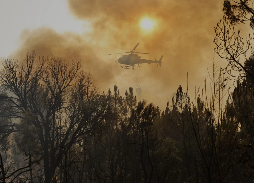 Drama u Francuskoj: Srušio se helikopter za gašenje požara