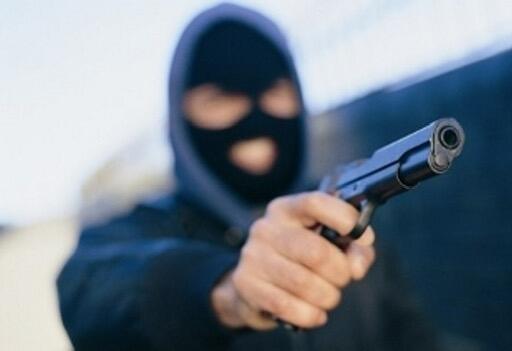 Drama u Tuzli: Uz prijetnje oružjem na ulici opljačkali mladiće