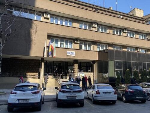 Drama u Zenici: Muškarac prijetio ručnom bombom u policijskoj stanici