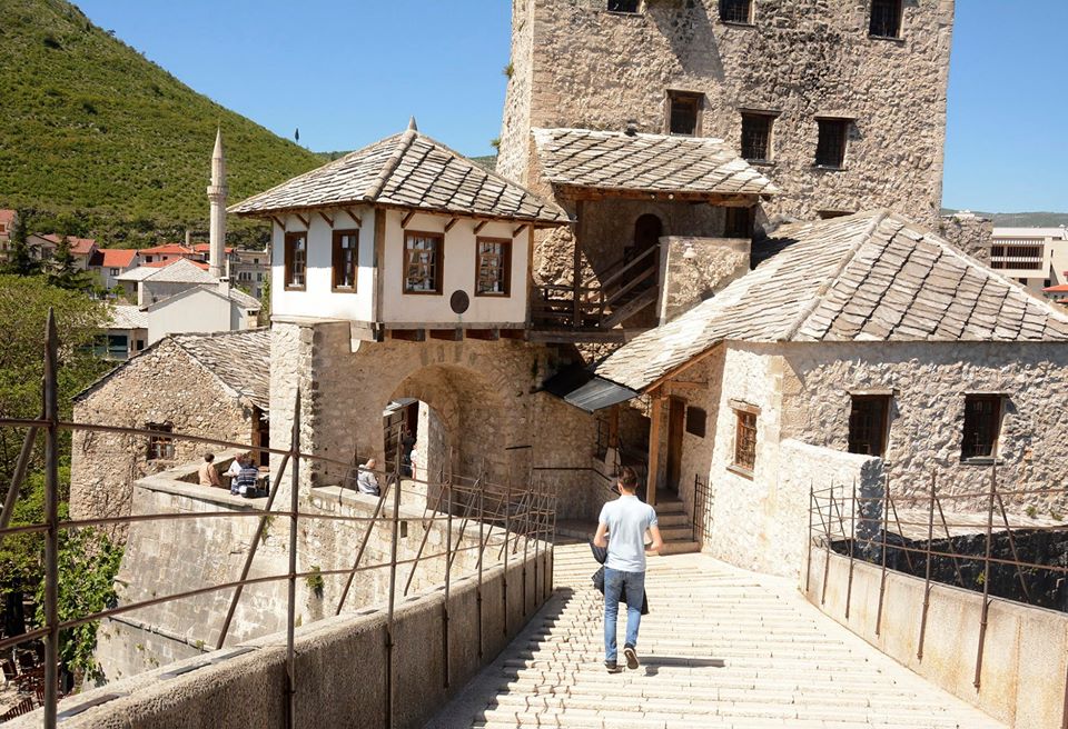 Dramatičan pad turističkih dolazaka i noćenja u Mostaru i Sarajevu