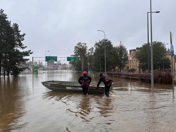 Dramatično stanje u Poljskoj: Usljed poplava popustila brana, rekordan vodostaj