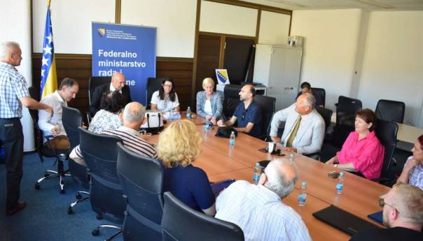 Drljača potpisao ugovore s udruženjima osoba sa invaliditetom