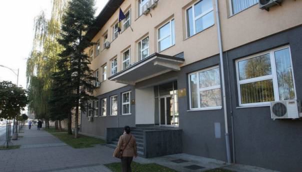 Drogu krio u kutiji za sladoled