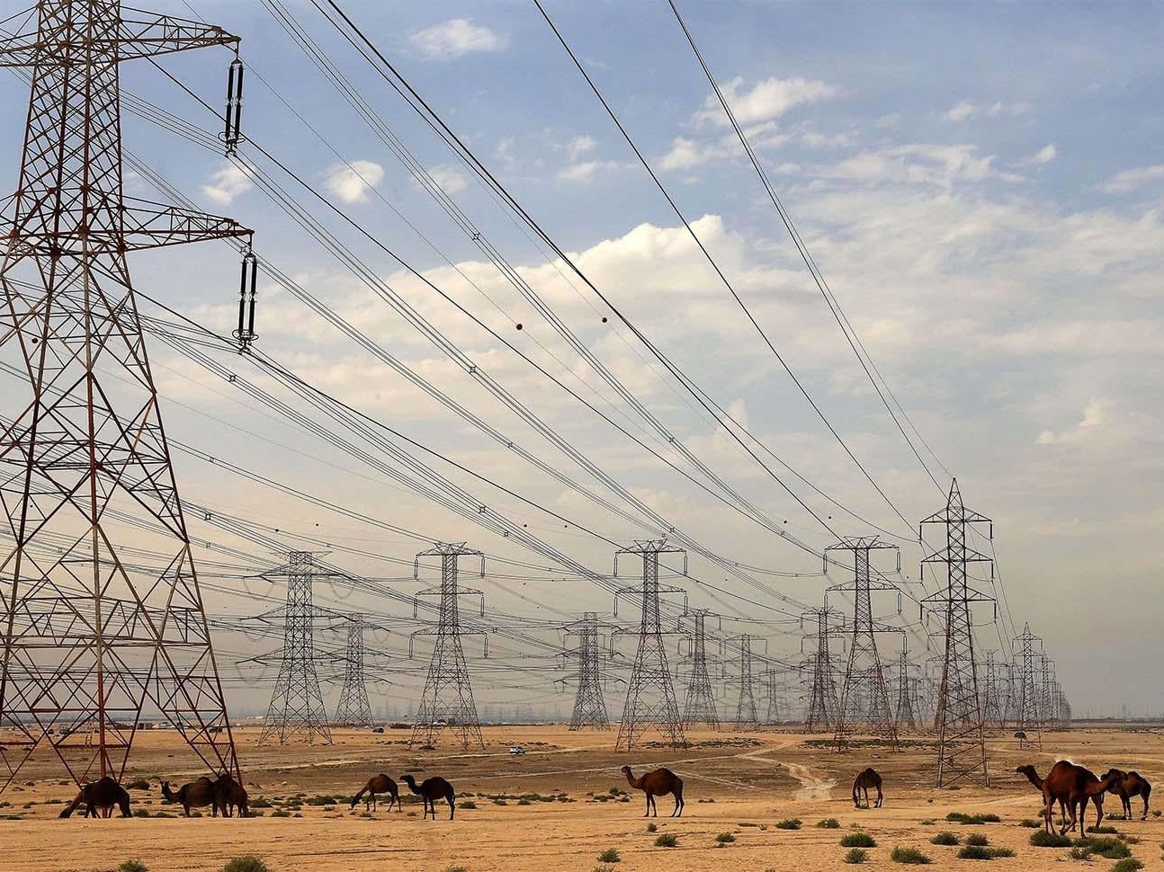 Dronovi pogodili šest dalekovoda u Kuvajtu