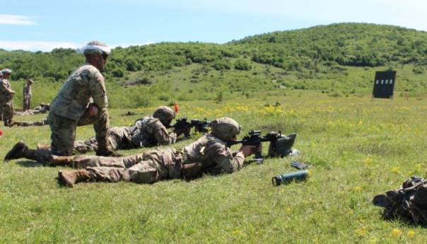 Drugi dan vojne vježbe OS BiH i vojske SAD na Manjači