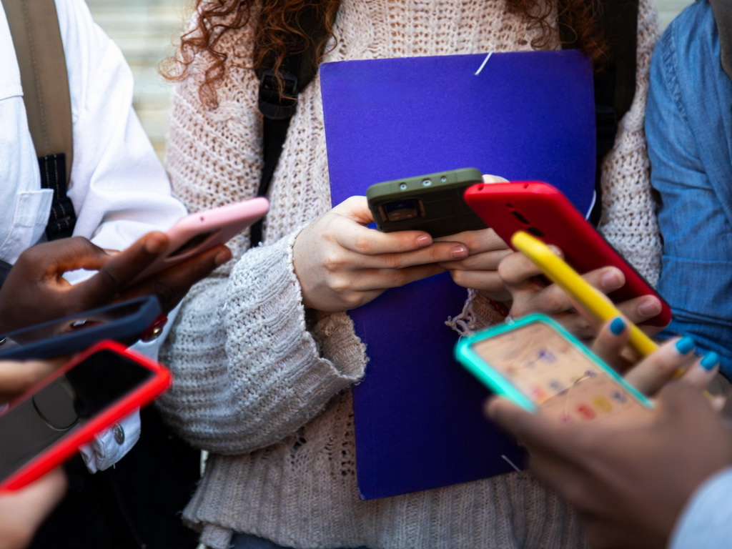 Društvene mreže pod lupom: Njemački ministar za dobnu zabranu
