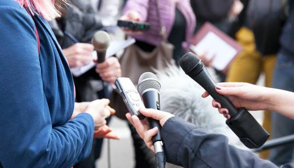 Društvo novinara BiH osuđuje prijetnje redakciji portala Capital.ba