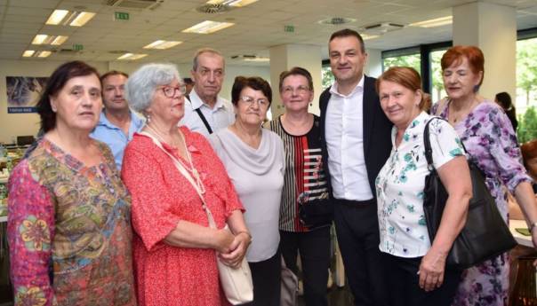 Druženje penzionera u okviru kampanje 'Dani Bosnalijeka'