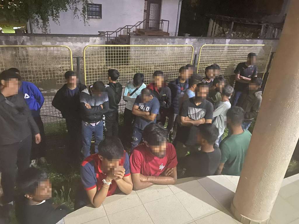 Državljani BiH i Hrvatske krijumčarili 33 migranta