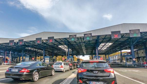 Državljanima Hrvatske i S. Makedonije za ulazak u Srbiju potreban negativan test