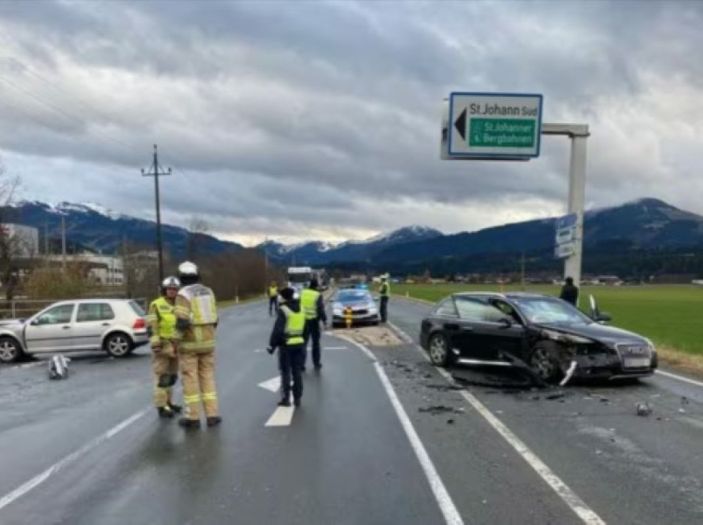Državljanin BiH i dvoje djece zadobili povrede u teškom sudaru u Austriji