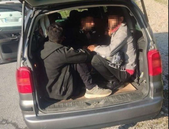 Državljanin BiH lišen slobode zbog krijumčarenja 15 stranih državljana