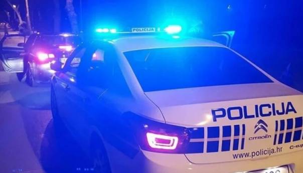 Državljanin BiH osumnjičen da je nožem izbo mladića u Puli