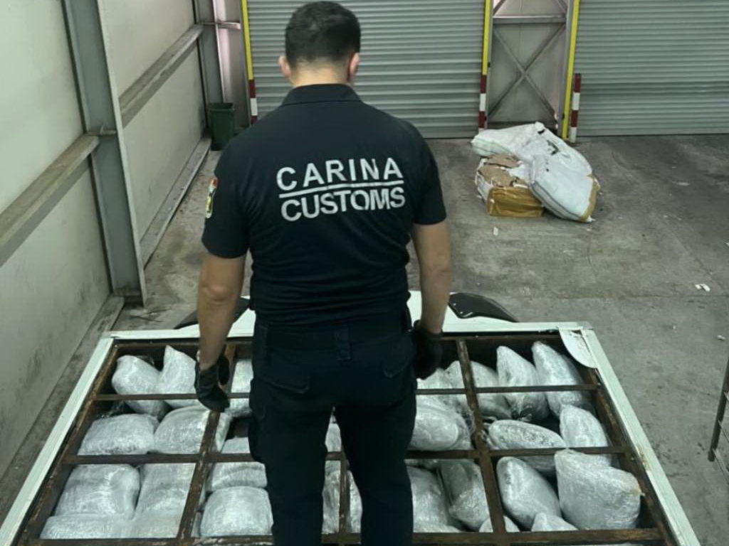 Državljanin BiH preko Crne Gore pokušao prokrijumčariti 120 kg marihuane