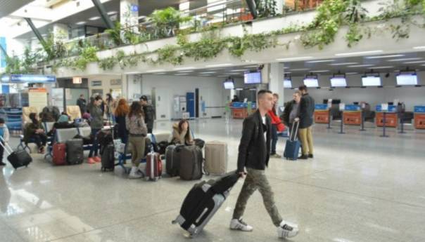 Državljanstva BiH odreklo se 93 hiljade osoba