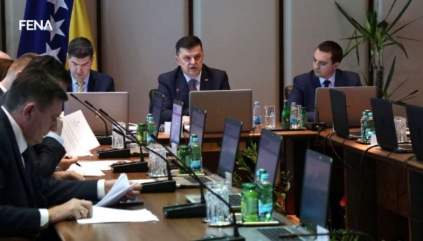 VM u ponedjeljak o budžetu, nedovoljno novca za CIK