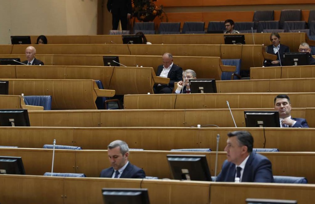 Državni parlamentarci raspravljaju o ukidanju PDV-a na doniranu hranu