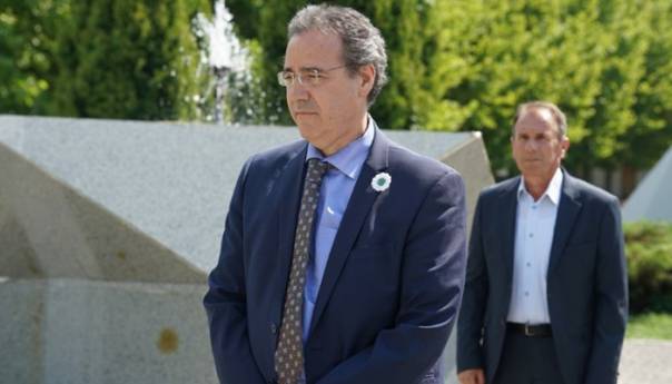 Državni sekretar Njemačke u Potočarima: Poruka negatorima genocida