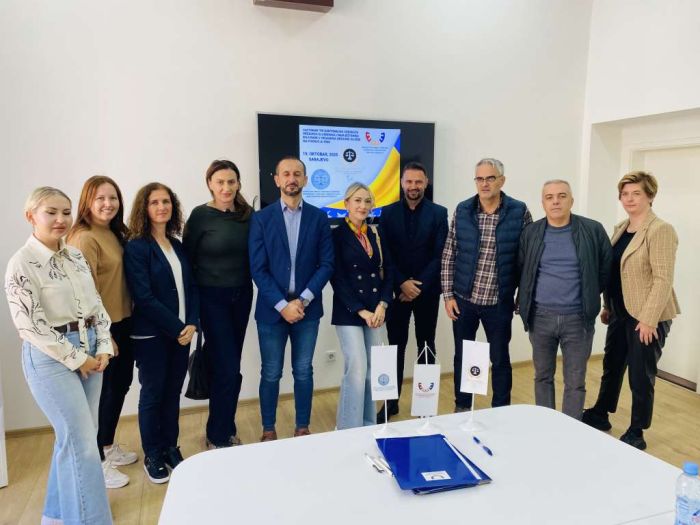 Državni službenici iz tri kantona traže sastanak sa zvaničnicima Vlade FBiH i VSTV-a
