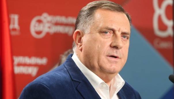 Državni tužioci: Dodik podriva ustavni poredak, šta radi Tadić