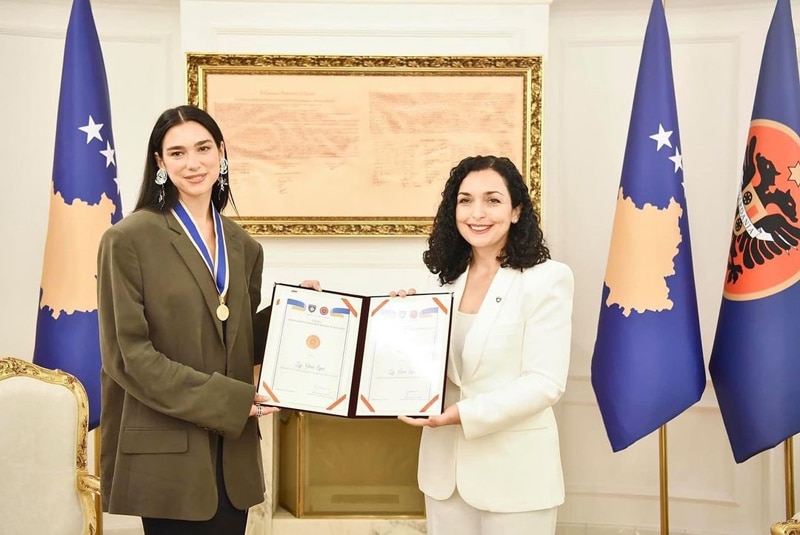 Dua Lipa o odrastanju na Kosovu: Nije to samo ratom razorena zemlja