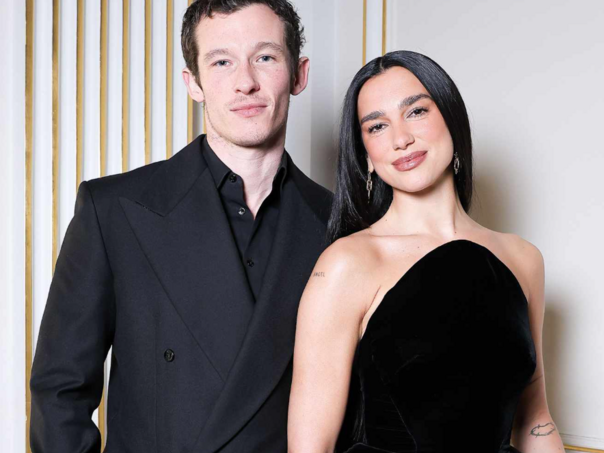 Dua Lipa potvrdila zaruke s Callumom Turnerom