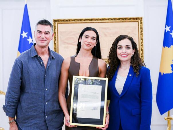 Dua Lipa: Zahvalna na državljanstvu Kosova